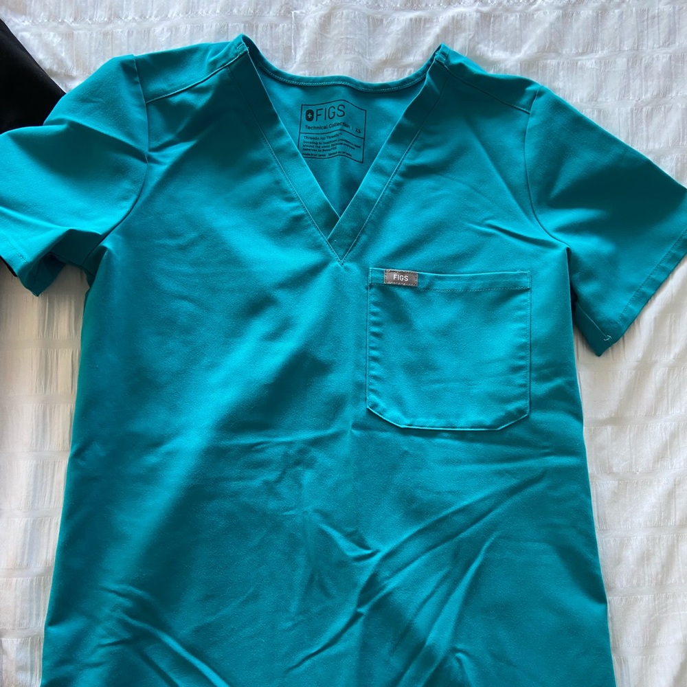 Teal figs XS Catarina top